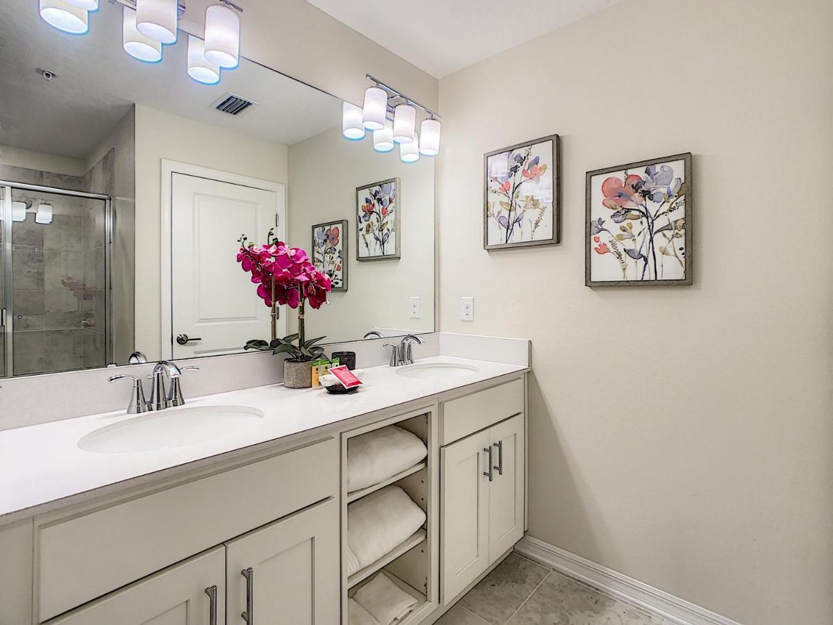 Modern Condo Near Disney Foosball Water Park كيسيمي المظهر الخارجي الصورة